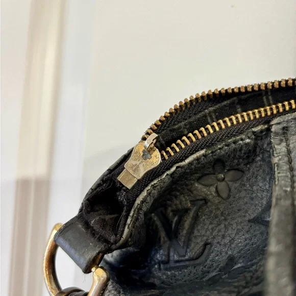 Vintage Black Embossed Satchel - Picture 8 of 16